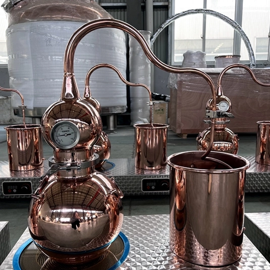 mini copper distiller